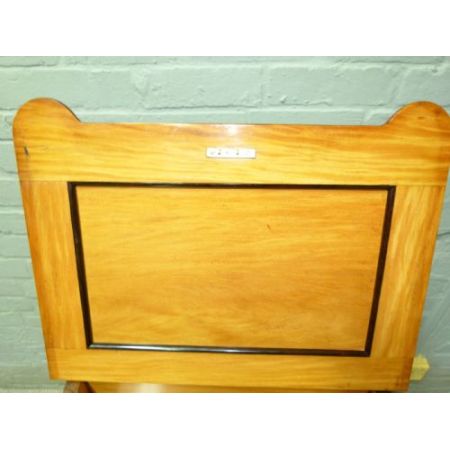 Massiver viktorianischer Nussbaum Davenport, wunderbar erhalten, ca. 1860 original