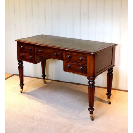 Schreibtisch aus Mahagoni mit Leder Victorian 1860