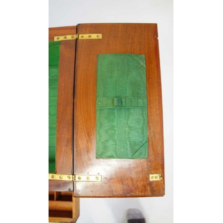 Schöner Mahagonitisch zum nähen oder arbeiten, original edwardianisch