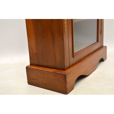 "Original viktorianische Nussbaum Vitrine von ca. 1860" - echte Antiquität