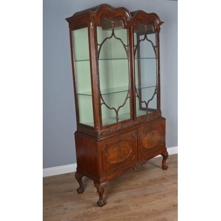 Original edwardianische antike zweitürige Vitrine im Chippendale-Stil