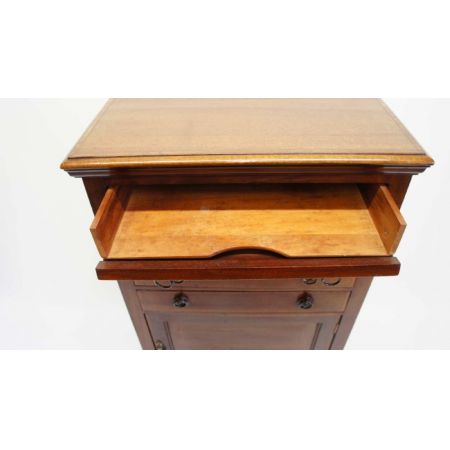 Gut erhaltener original edwardianischer Mahagoni Schrank