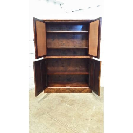 Antiker viktorianischer Chippendale Nussbaum Wohnzimmerschrank 1880 original