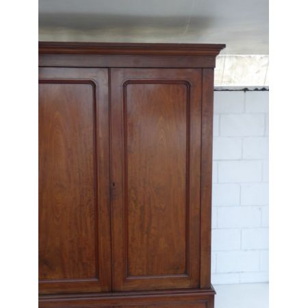 Schöner original viktorianischer Massivholz Mahagoni Kleiderschrank