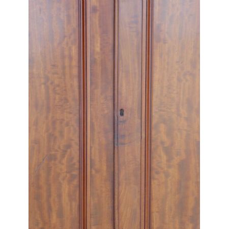 Schöner original viktorianischer Massivholz Mahagoni Kleiderschrank