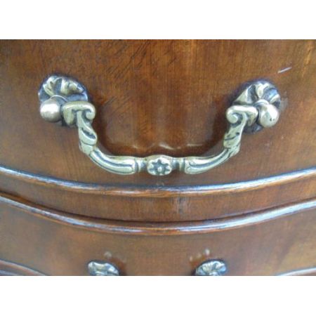 Antiker Mahagoni Nachttisch 1910  schöne Patina 