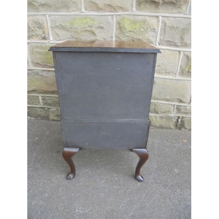 Antiker Mahagoni Nachttisch 1910  schöne Patina 