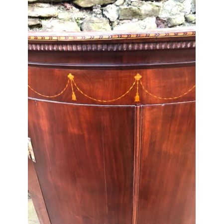 Attraktiver georgianischer Mahagoni Eckschrank Sideboard mit Intarsien