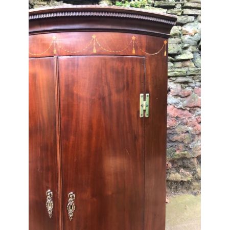 Attraktiver georgianischer Mahagoni Eckschrank Sideboard mit Intarsien