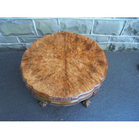 Antiker Nussbaum Couchtisch Original 1920