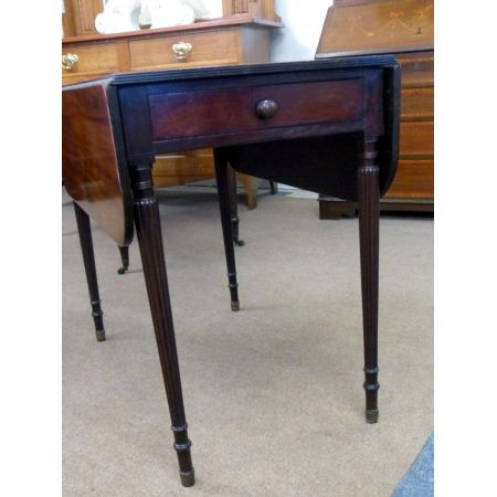 Schöner antiker Pembroke Mahagoni Klapptisch Esstisch Original