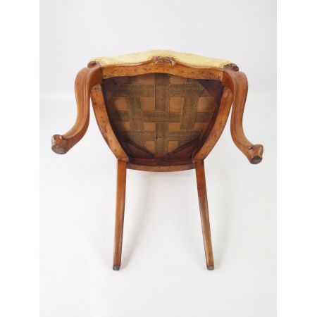 Zwei viktorianischen Stühle aus Nussbaum  aus dem 19 JH