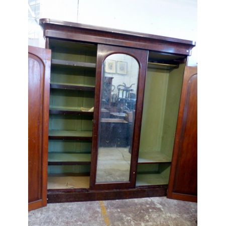 Schöner viktorianischer Mahagoni Kleiderschrank Original Massivholz