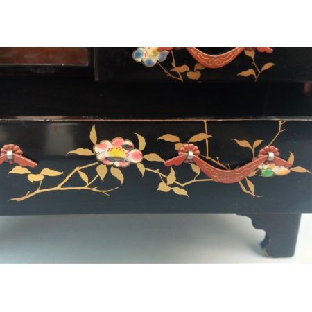 Antikes japanisches lackiertes Sideboard Schrank Original