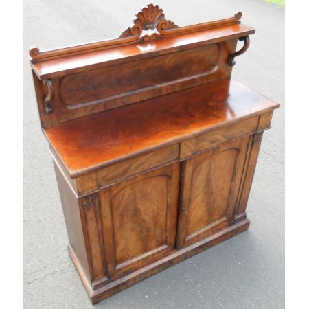 Viktorianisches Mahagoni Chiffonnier Sideboard  1860 