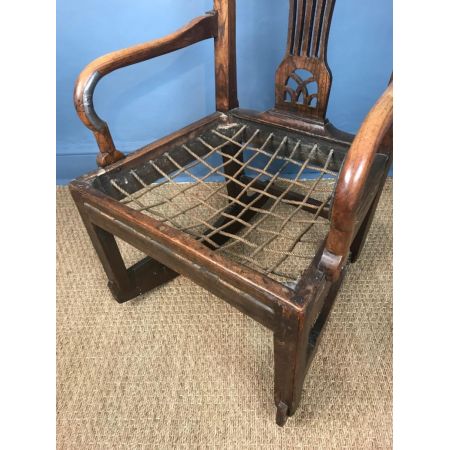 Antiker georgianischer Schaukelstuhl englisch aus Ulmenholz, von 1830