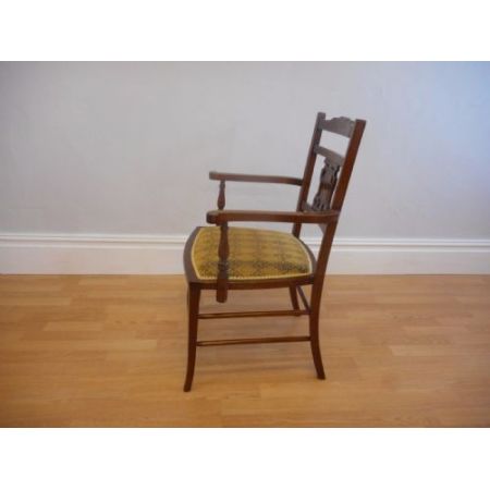 Stilvoller original edwardianischer Sessel aus Buche und Birke antik