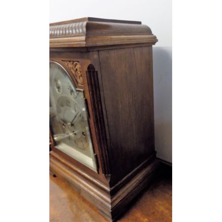 Eichen verkleidete Westminster Bracket Uhr von 1900