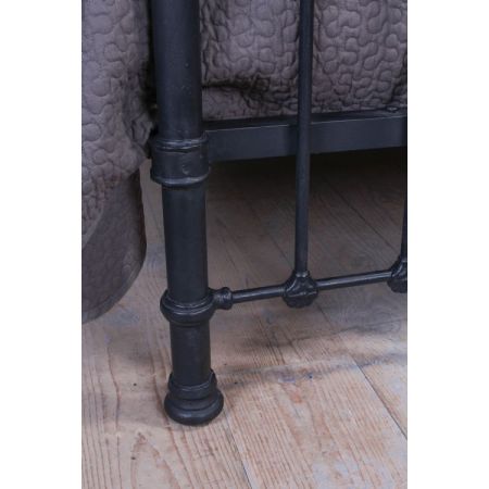 Großes original viktorianisches Kingsize Bett Eisen Messing