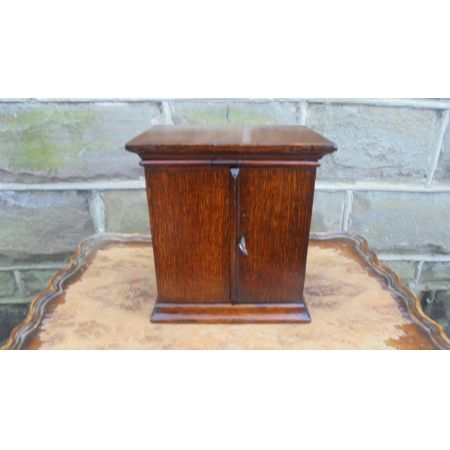 Antiker Sammlerschrank Beistelltisch Schrank Original Eiche