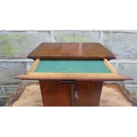 Antiker Sammlerschrank Beistelltisch Schrank Original Eiche