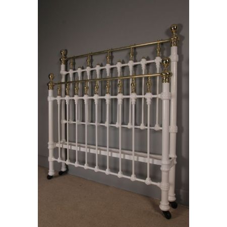 Klassisches Bett aus viktorianischem Messing und Eisen 