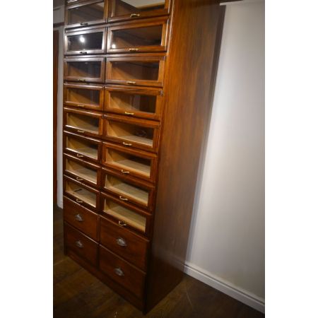 Ladenschrank    Schrank von 1930 Massivholz mit vielen Fächern