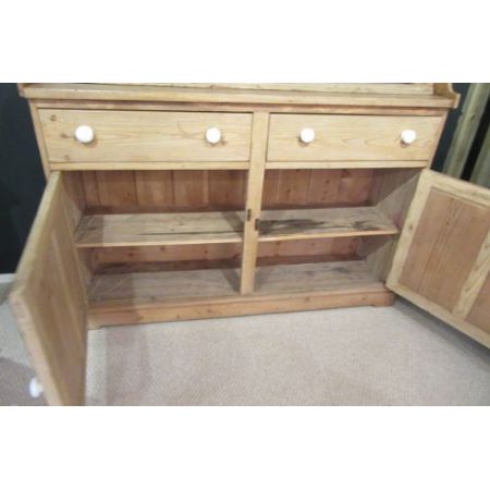 Antiker viktorianischer Wohnzimmerschrank im Landhausstil Massivholz Kiefer 1880