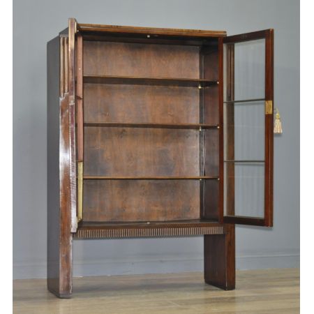 Attraktiver Vintage 1930er Maple & Co. Art Deco Nussbaum verglaster Bücherschrank