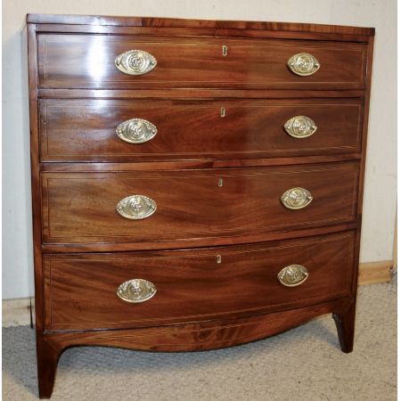 Georgianischer Bow Front Kommode, Massivholz Mahagoni, 1830