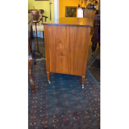 Original Edwardian Kommode, Massivholz Mahagoni, 18. Jahrhundert