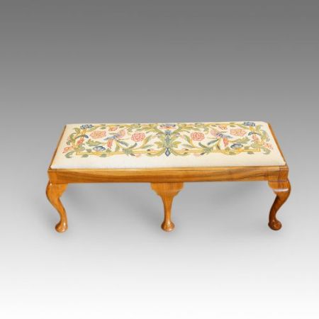 Stilvoller antiker Nussbaum Klavierhocker  1920