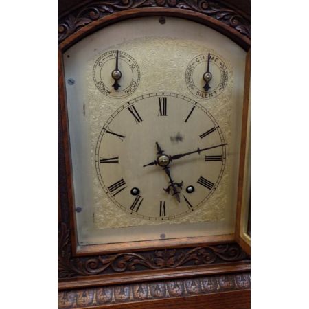 Original antike Winterhalder & Hoffmeir Uhr in geschnitztem Gehäuse aus Eiche, 1900