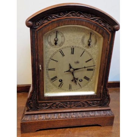 Original antike Winterhalder & Hoffmeir Uhr in geschnitztem Gehäuse aus Eiche, 1900