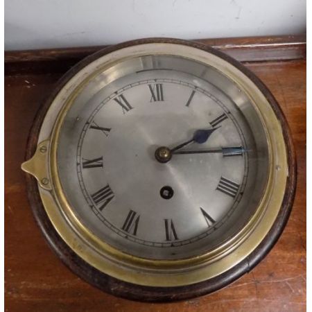 Antike original englische Schiffsuhr mit Kettenlaufwerk, 1910