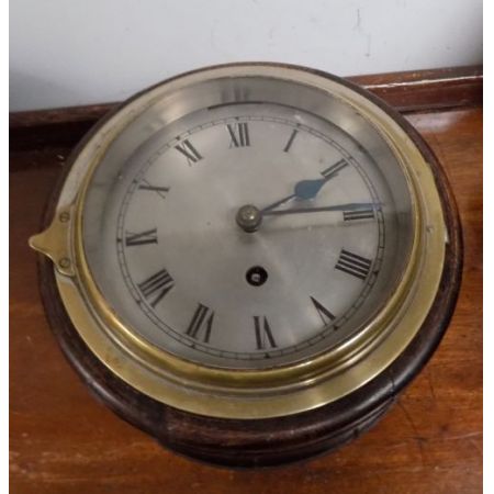 Antike original englische Schiffsuhr mit Kettenlaufwerk, 1910