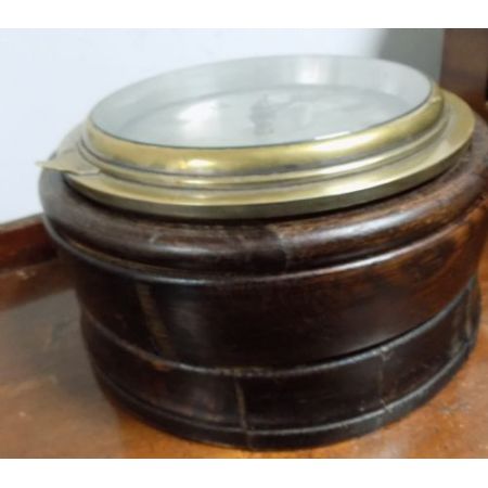 Antike original englische Schiffsuhr mit Kettenlaufwerk, 1910