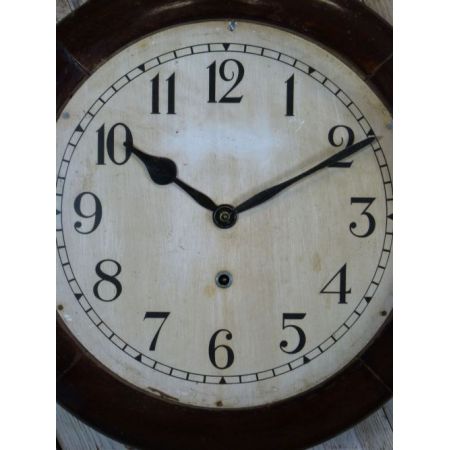 Britische original antike Wanduhr aus Eiche, 1920