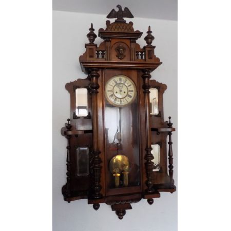 Englische antike große Gustav Becker Wanduhr, Wien 1900, Walnuss