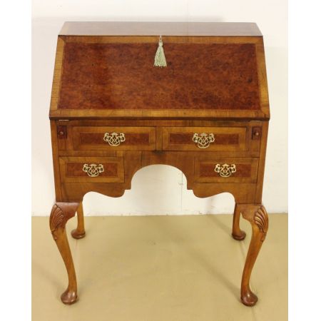 Queen Anne Nussbaum Sekretär antik 1900