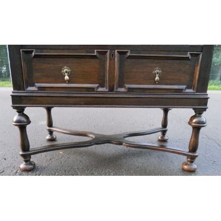 Original antiker Sekretär aus geschnitzter Eiche, 1920