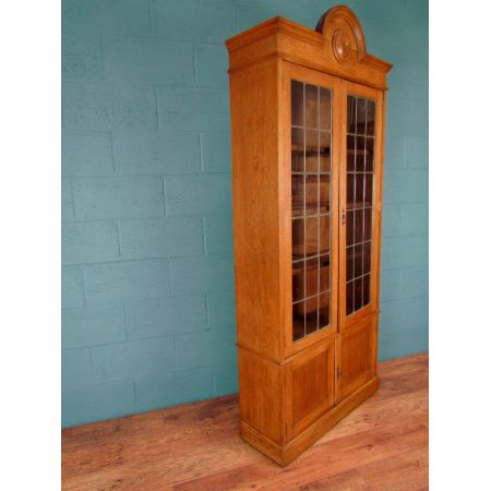 Original Arts and crafts Bücherschrank Vitrine Eiche Massivholz 1920