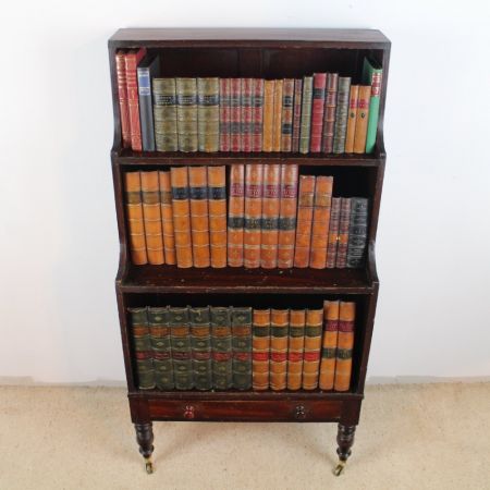 Georgianisches Bücherregal Bücherschrank antik Massivholz 1790