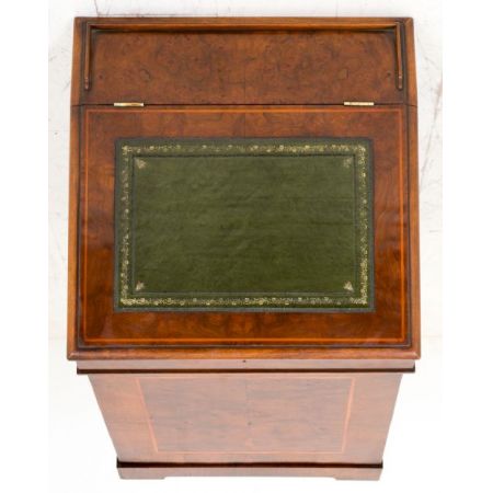 Englischer Frühviktorianischer Davenport Schreibtisch aus Walnuss, 1850