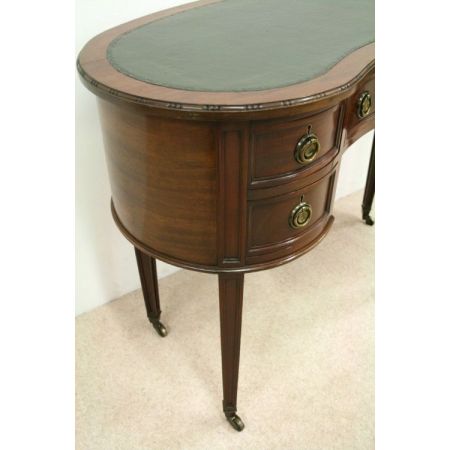 Spätviktorianischer nierenförmiger antiker Schreibtisch Mahagoni Massivholz, 1880