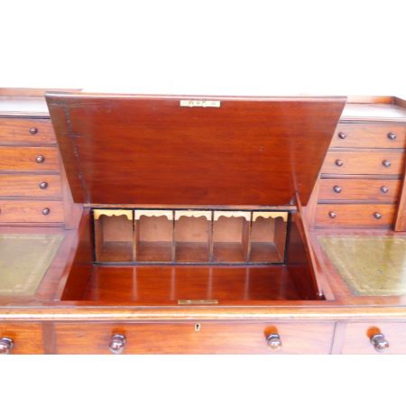 Edler antiker viktorianischer Mahagoni Schreibtisch, 19. Jahrhundert