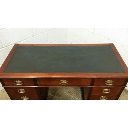 Original antiker viktorianischer Mahagonischreibtisch, Pedestal Desk, 1880