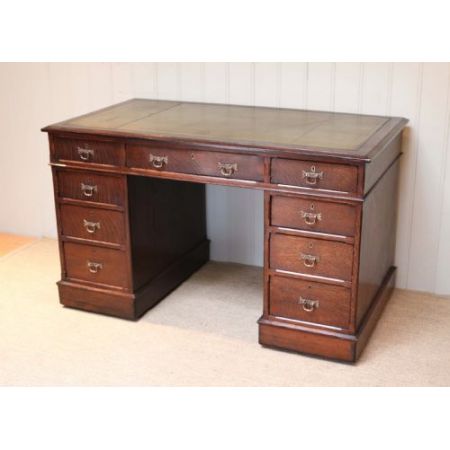 Edler antiker Pedestal Desk, Eiche, England 1900
