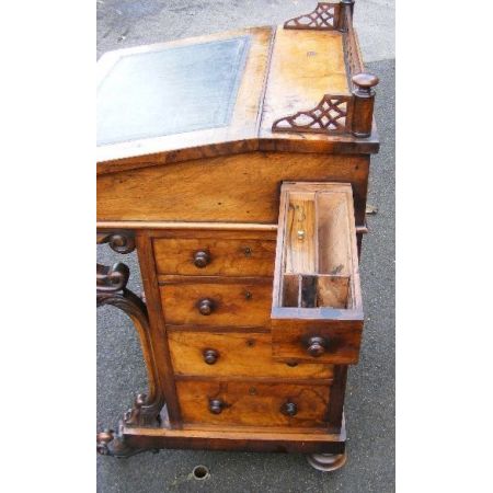 Attraktiver viktorianischer antiker Davenport Schreibtisch, Walnuss, 19. Jahrhundert