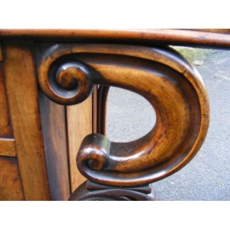 Attraktiver viktorianischer antiker Davenport Schreibtisch, Walnuss, 19. Jahrhundert